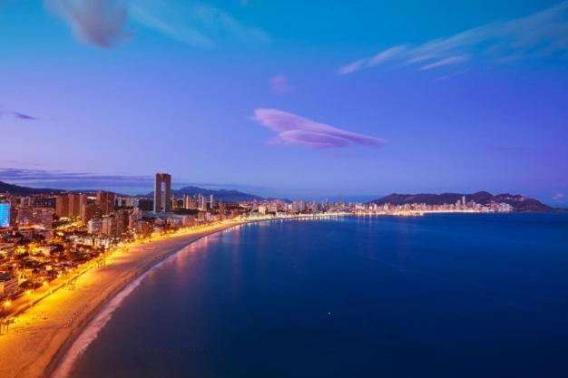 Sunset Waves Benidorm By Mar Holidays 外观 照片